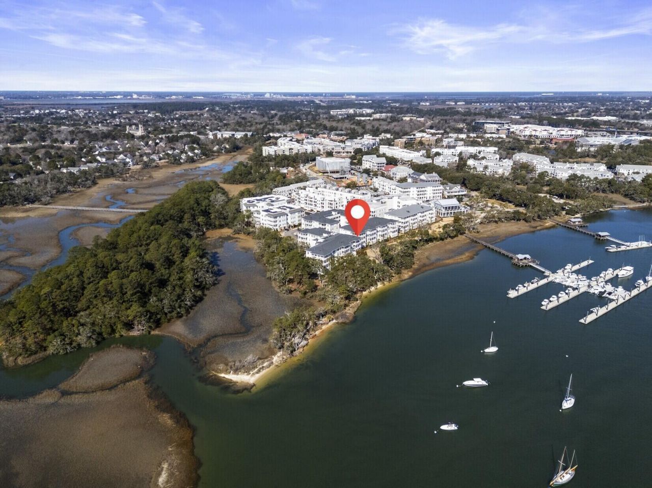 345 Longshore Street Photo 9