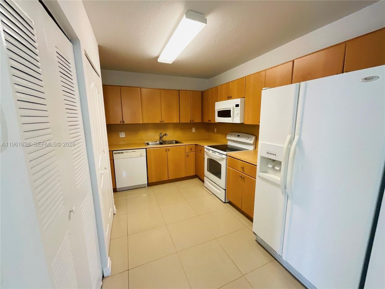10901 NW 88th Ter, Unit 806, Doral, FL 33178 Photo