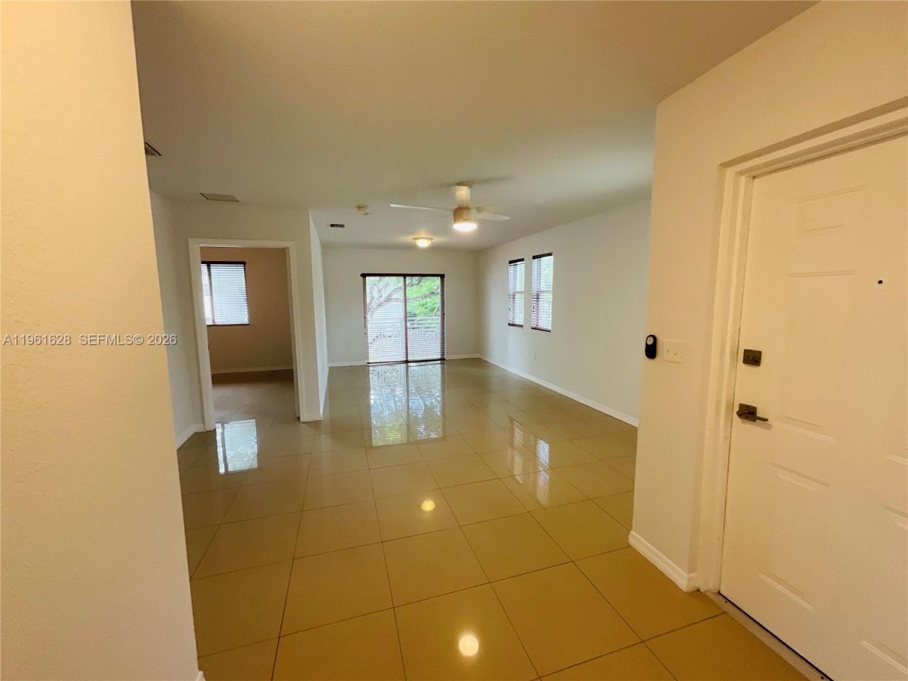 10901 NW 88th Ter, Unit 806, Doral, FL 33178 Photo