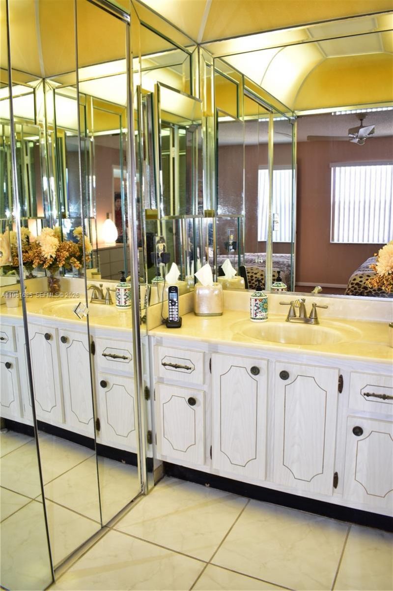 9201 Sunrise Lakes Blvd , Unit 308, Sunrise, FL 33322 Photo