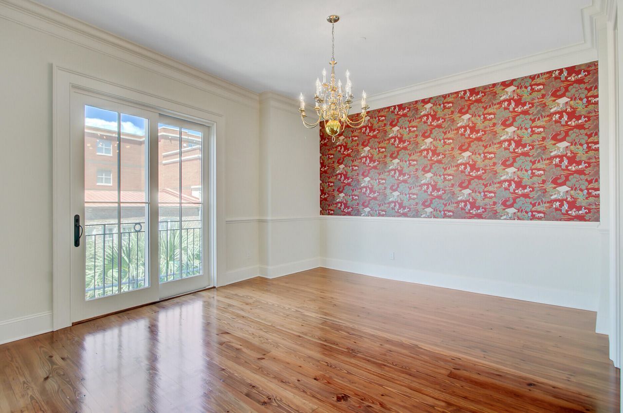 1 Vendue Range Photo 22