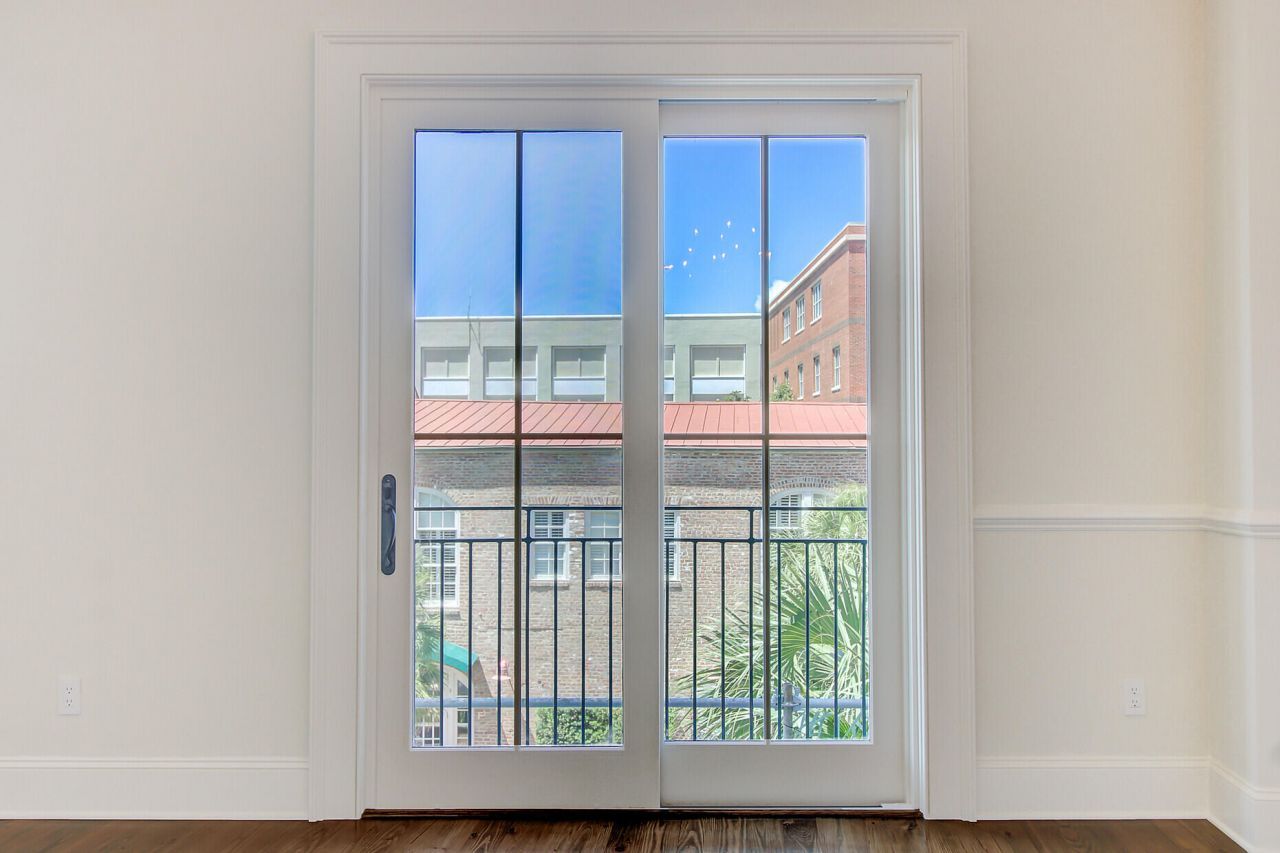 1 Vendue Range Photo 25