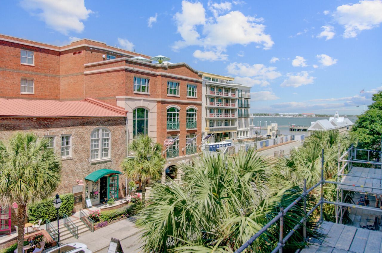 1 Vendue Range Photo 27