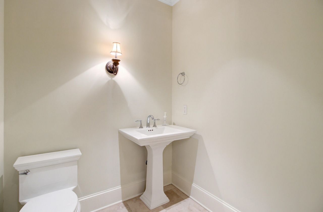 1 Vendue Range Photo 28