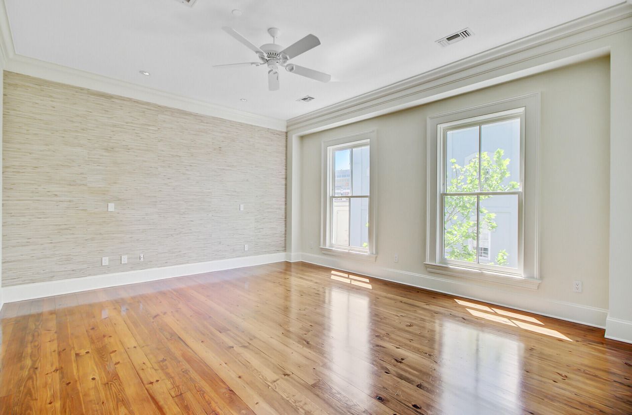 1 Vendue Range Photo 31