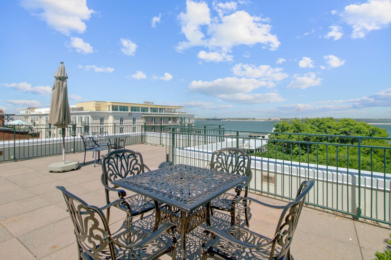 1 Vendue Range Photo 48