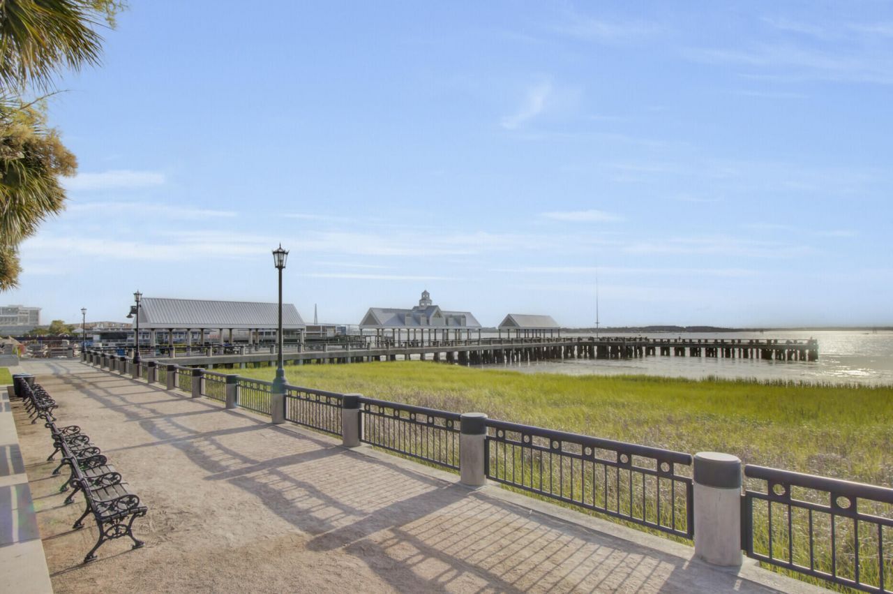 1 Vendue Range Photo 51