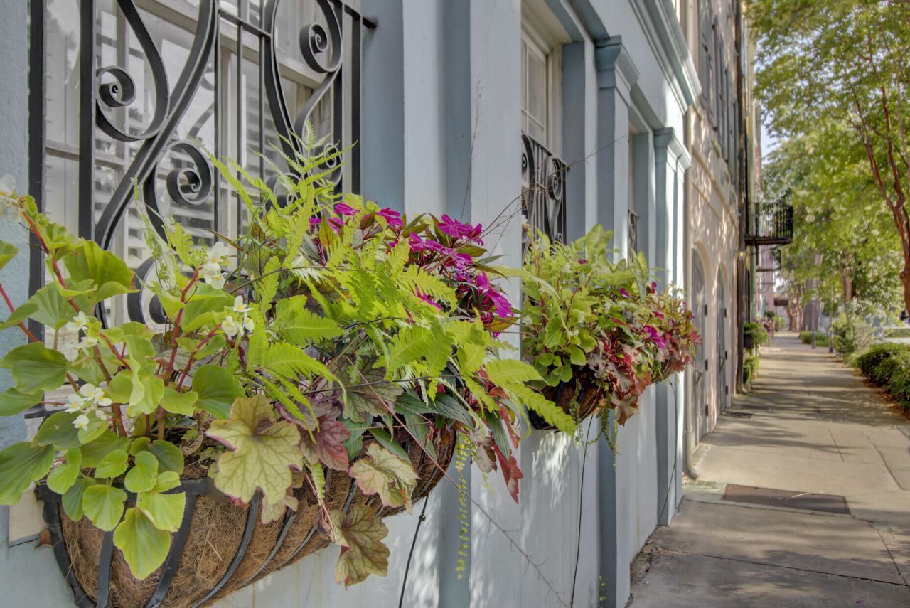 1 Vendue Range Photo 57