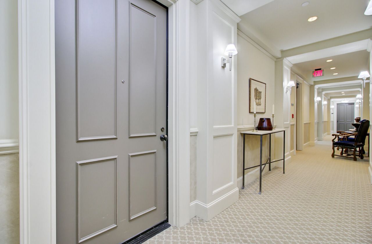 1 Vendue Range Photo 6