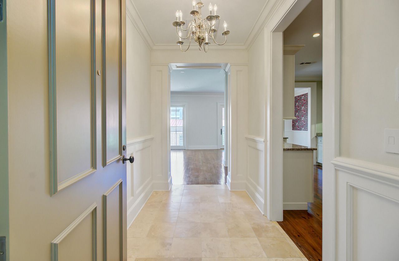 1 Vendue Range Photo 7