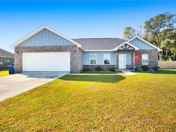 10015 Bridgewater Drive S, Theodore, AL 36582