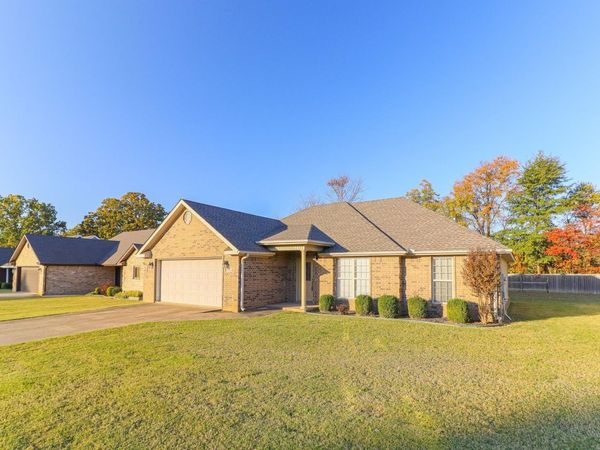 285 Prospect Farms Lane, Jonesboro, AR 72405