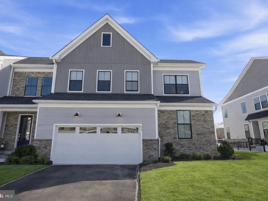 49 Tradesville Drive, Doylestown, PA 18901 Main Photo