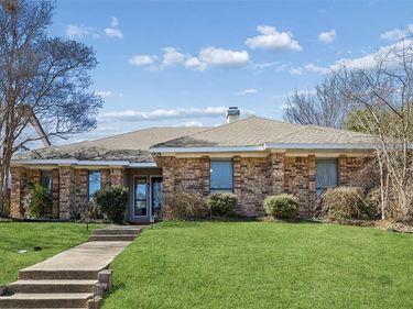 3031 Rambling Drive, Dallas, TX 75228