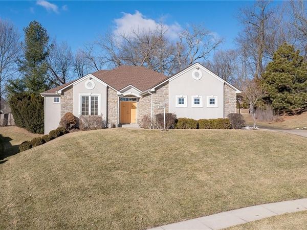 4109 Hidden Valley Drive, St Joseph, MO 64506