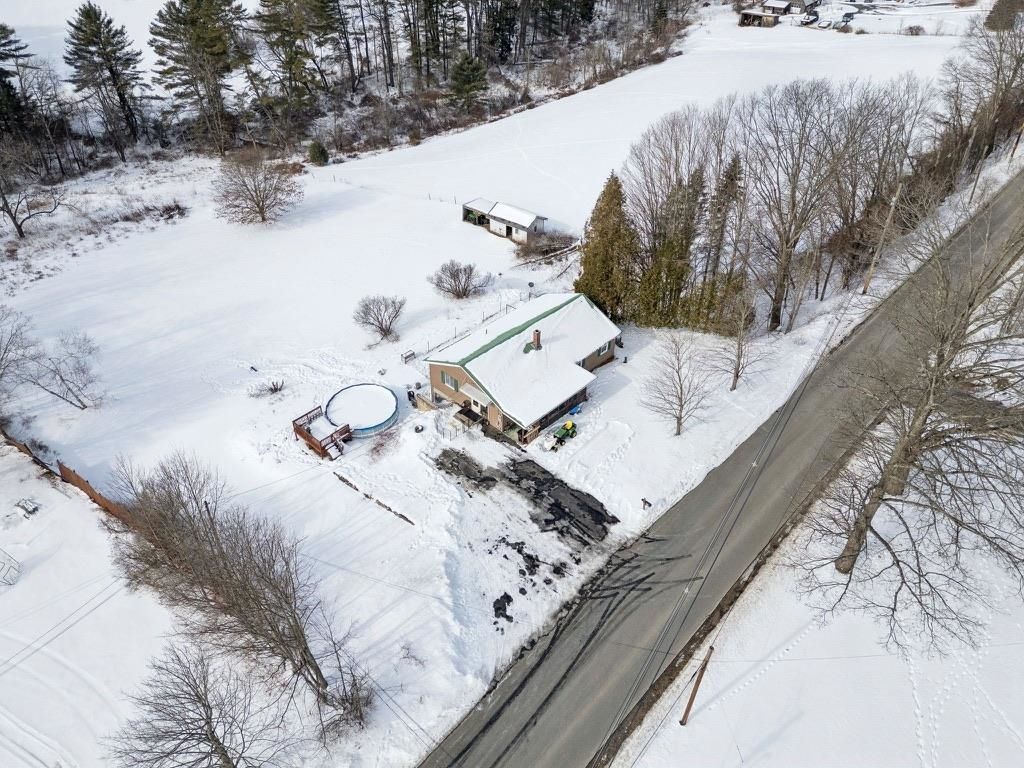 412 Winter Street, Claremont, NH 03743 Main Photo