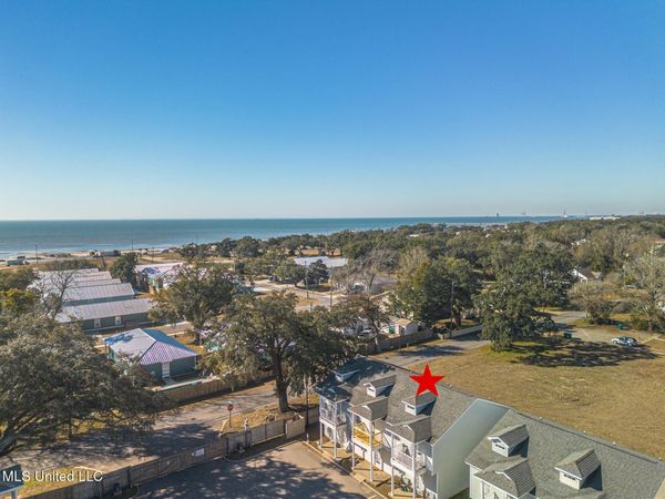 1101 Century Oaks Drive, Gulfport, MS 39507