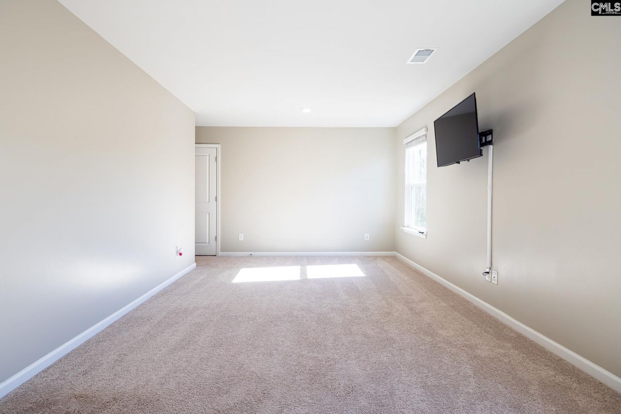 833 Kirby Court Photo 10