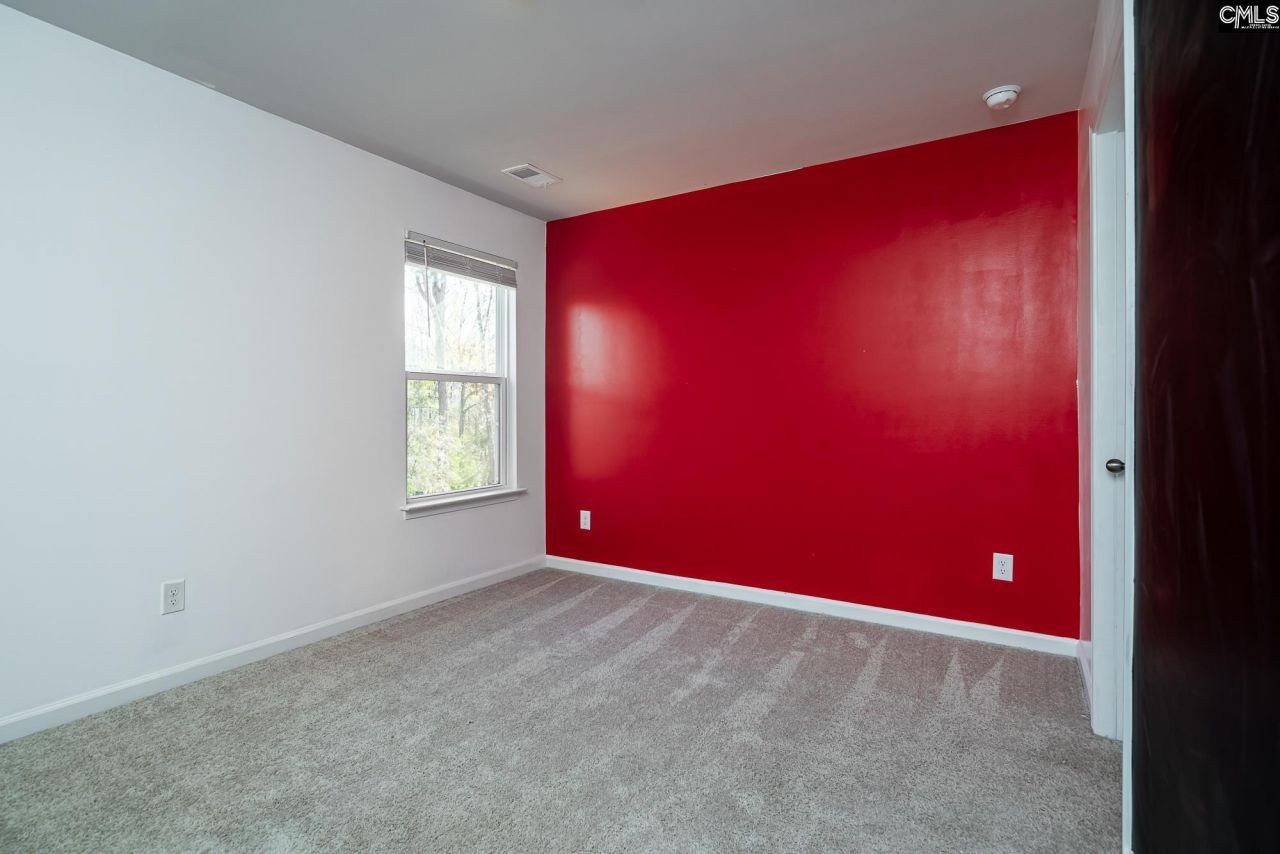 833 Kirby Court Photo 17