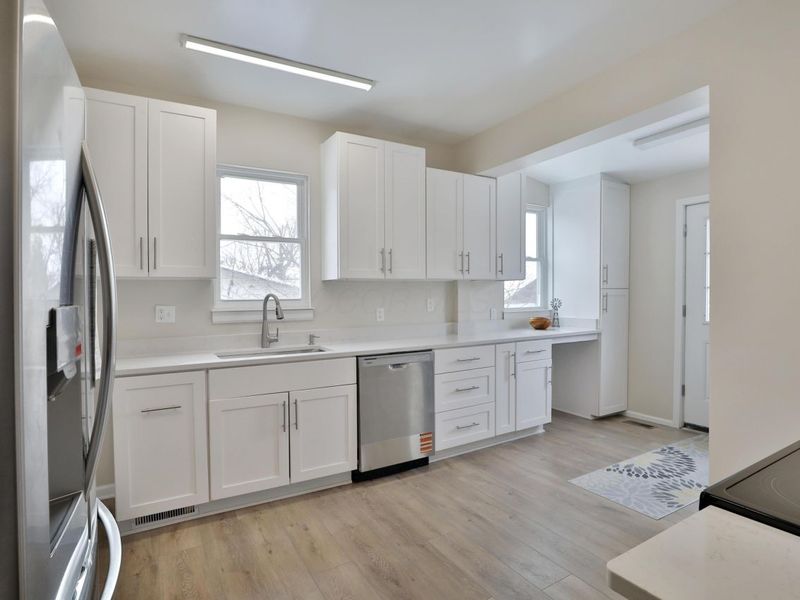 24131 State Route 161 , Irwin, OH 43029 Photo 12