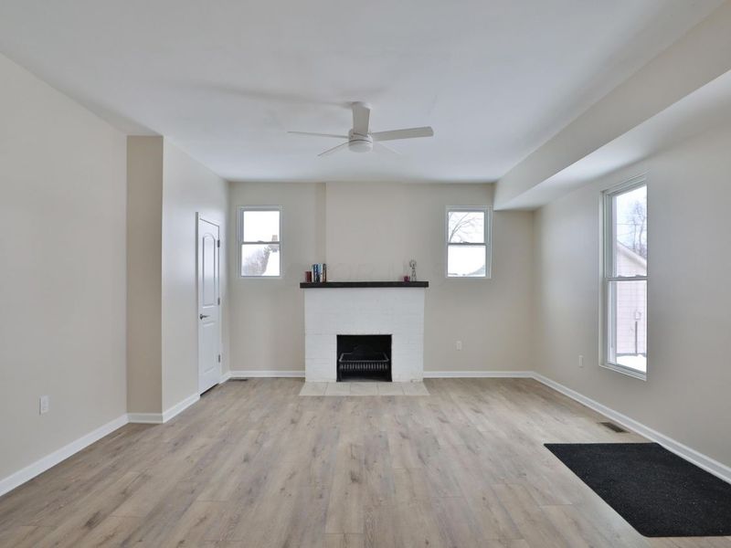 24131 State Route 161 , Irwin, OH 43029 Photo 6