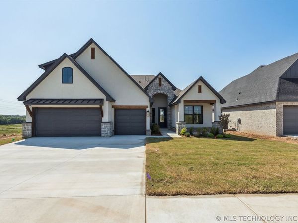 2722 E 134th Circle, Bixby, OK 74008