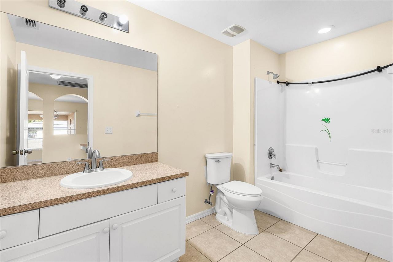 3809 NE 17th Avenue, Cape Coral, FL 33909 Photo