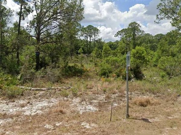 1224 PASSION FLOWER STREET, SEBRING, FL 33875