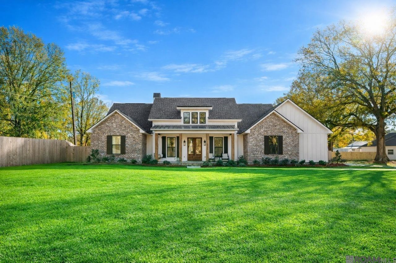 10598 Arnold Rd, Denham Springs, LA 70726 Main Photo