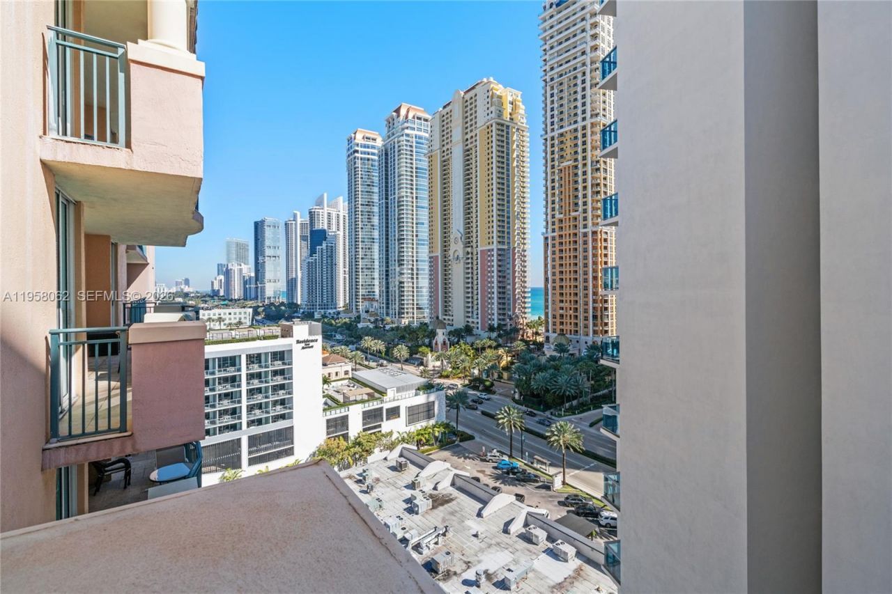 17555 Atlantic Blvd, Unit UPH3, Sunny Isles Beach, FL 33160 Photo