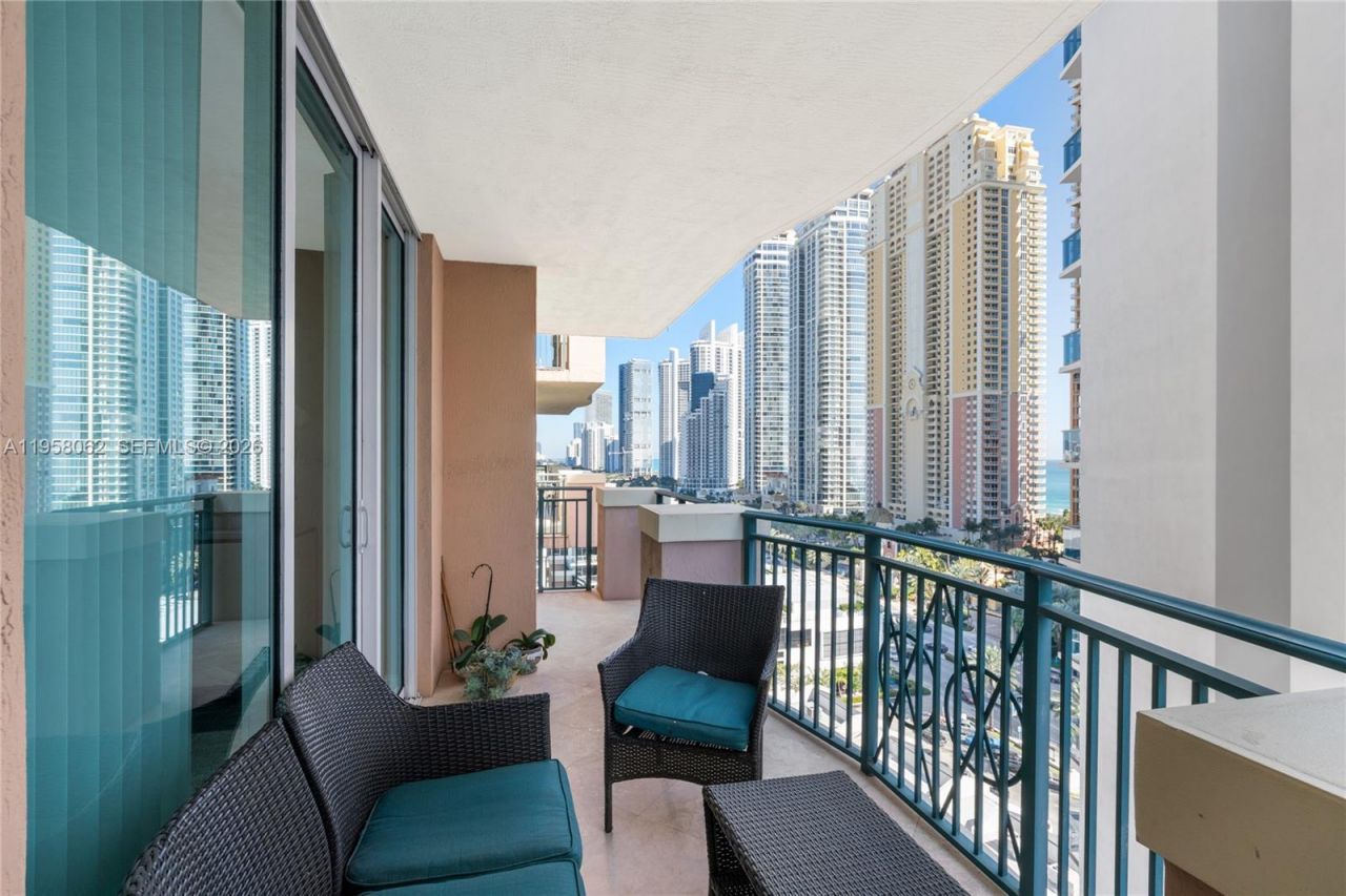 17555 Atlantic Blvd, Unit UPH3, Sunny Isles Beach, FL 33160 Photo