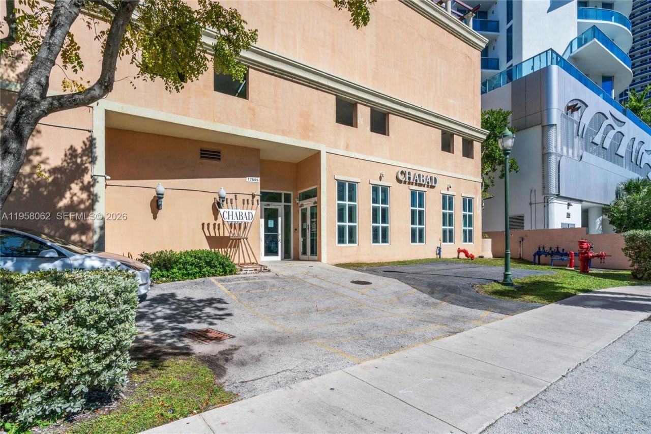 17555 Atlantic Blvd, Unit UPH3, Sunny Isles Beach, FL 33160 Photo