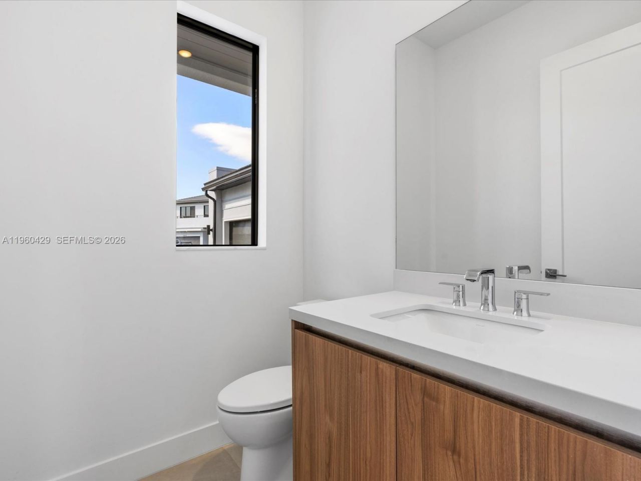 19701 NE 16 Pl, Miami, FL 33179 Photo