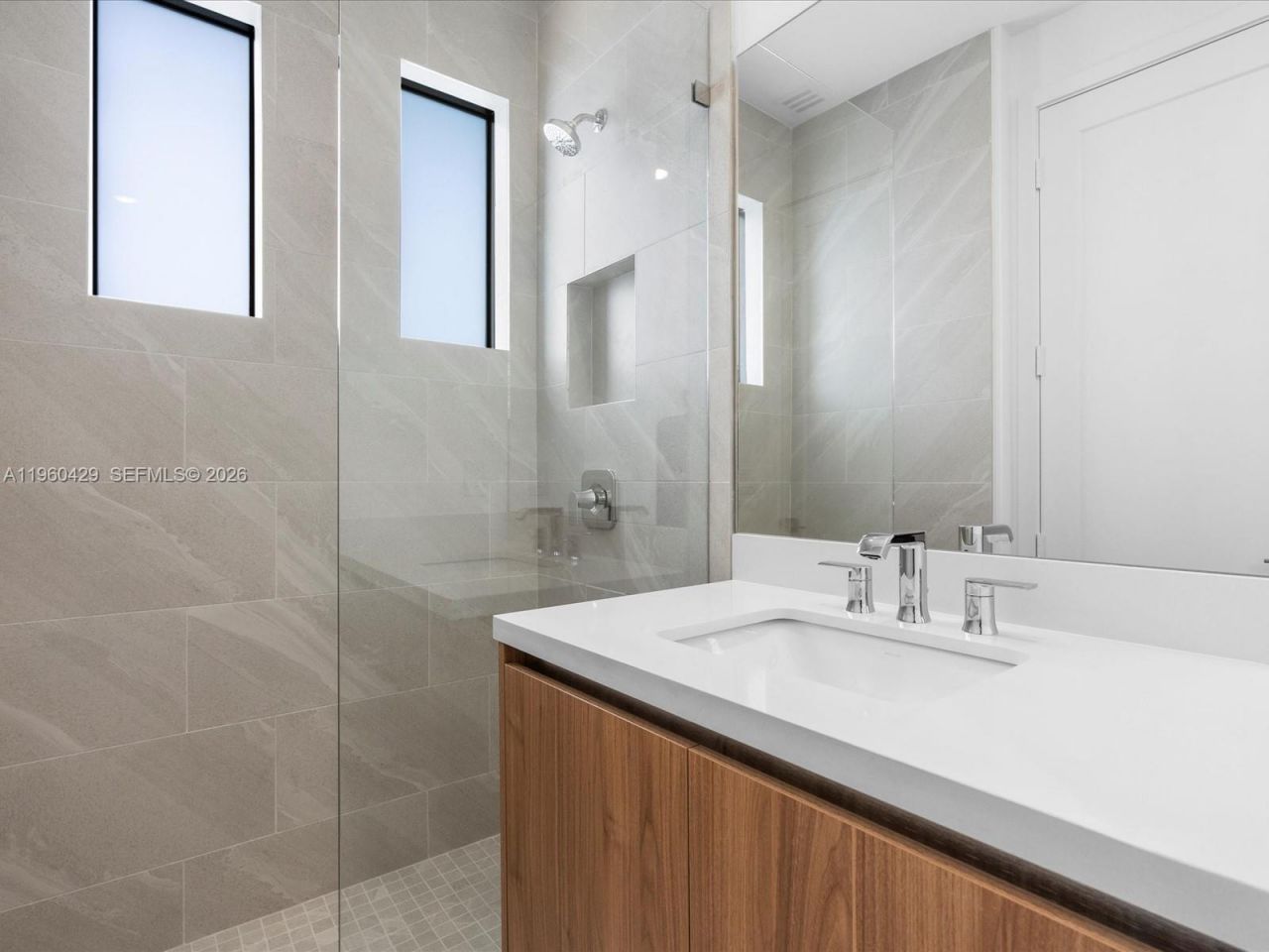 19701 NE 16 Pl, Miami, FL 33179 Photo