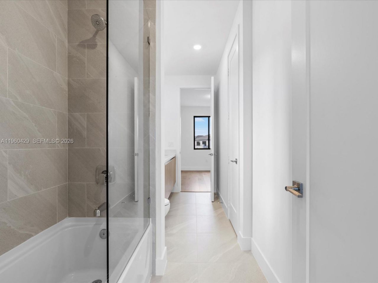 19701 NE 16 Pl, Miami, FL 33179 Photo