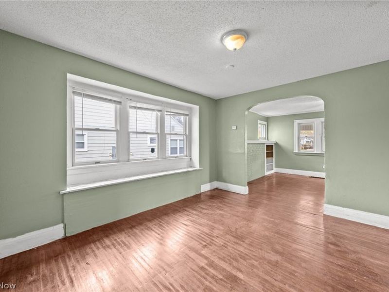 884 Lovers Lane, Akron, OH 44306 Photo 15