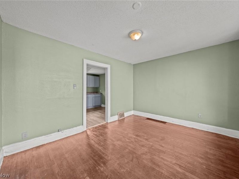 884 Lovers Lane, Akron, OH 44306 Photo 16