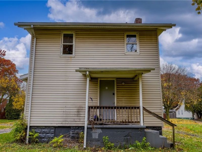 884 Lovers Lane, Akron, OH 44306 Photo 3