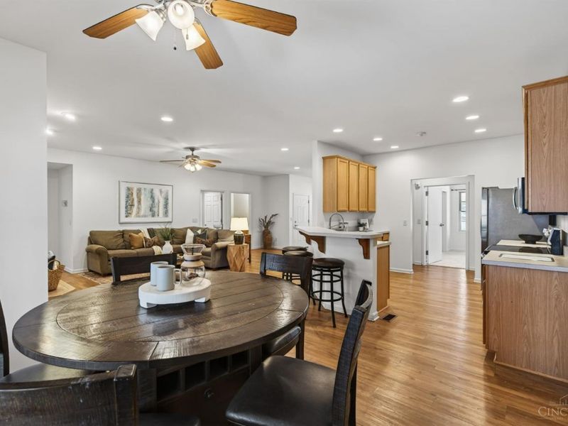 4365 Classic Drive, Blue Ash, OH 45241 Photo 15