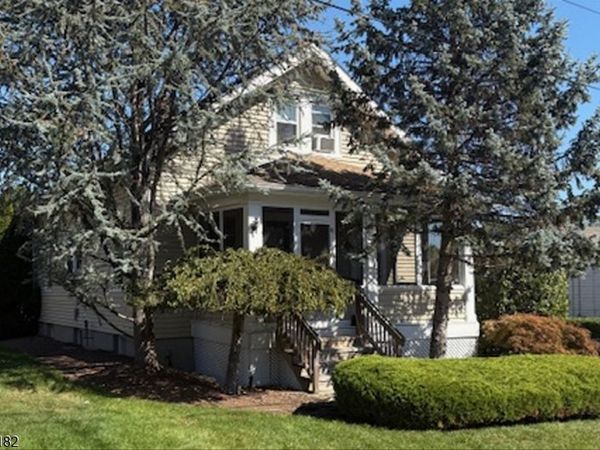 20 Farview Ave, Hanover, NJ 07927