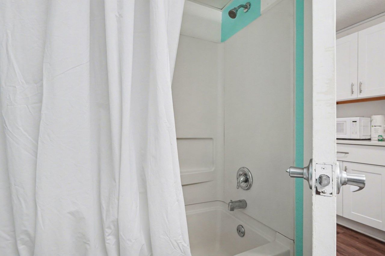 1207 S Ocean Blvd. Photo 17