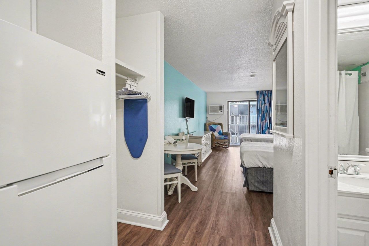 1207 S Ocean Blvd. Photo 5