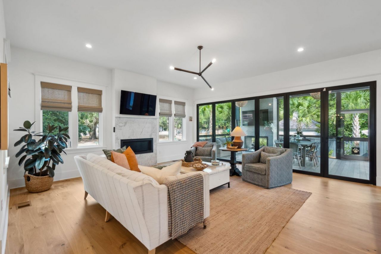 208 Mccormick Street Photo 15