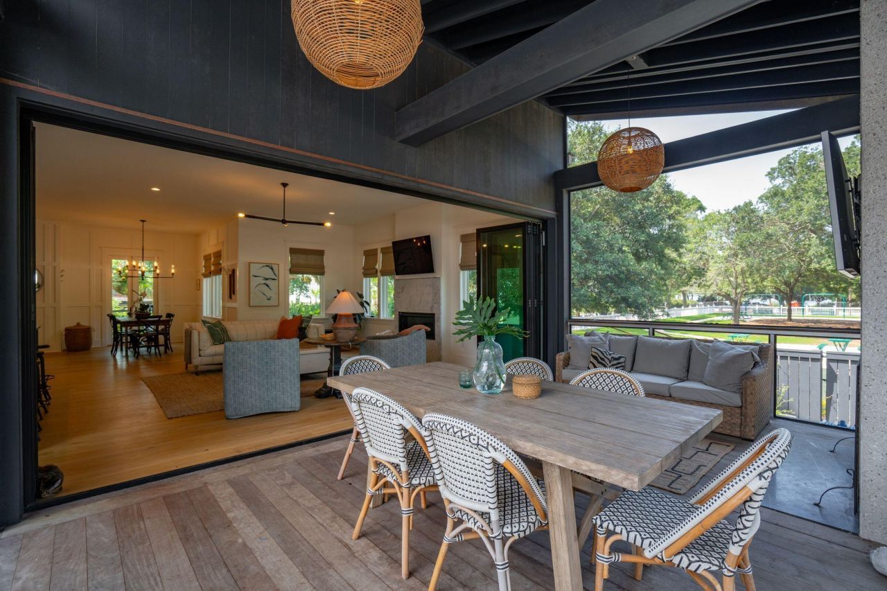 208 Mccormick Street Photo 22