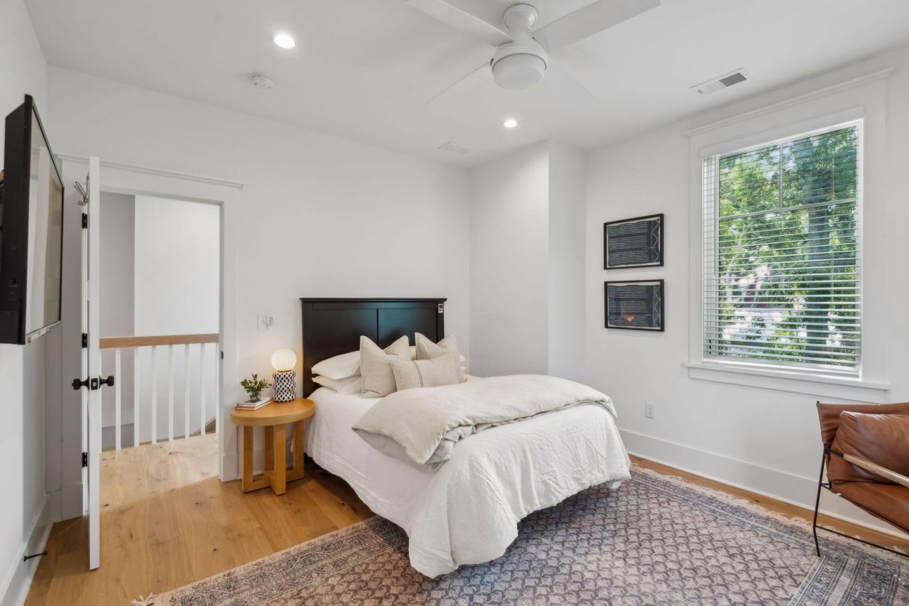 208 Mccormick Street Photo 44