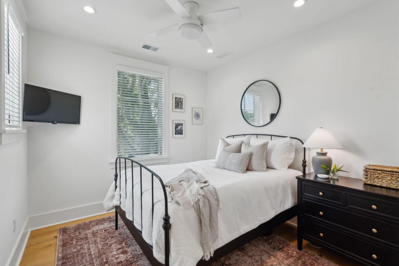 208 Mccormick Street Photo 49