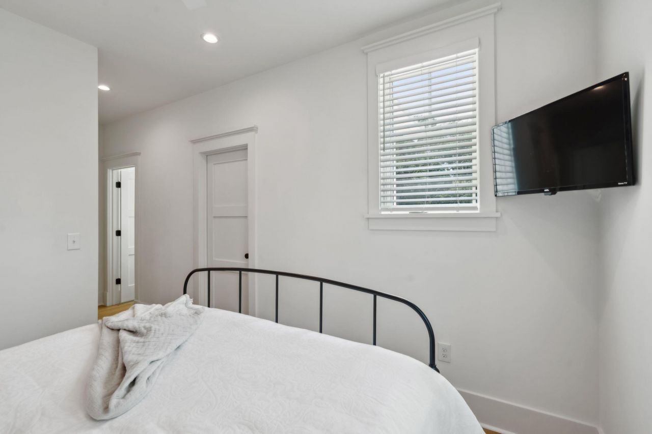 208 Mccormick Street Photo 50