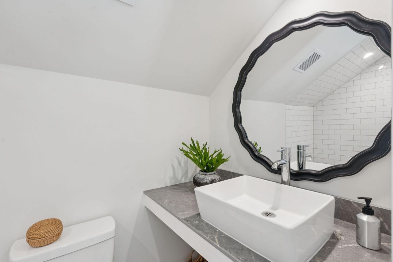 208 Mccormick Street Photo 63