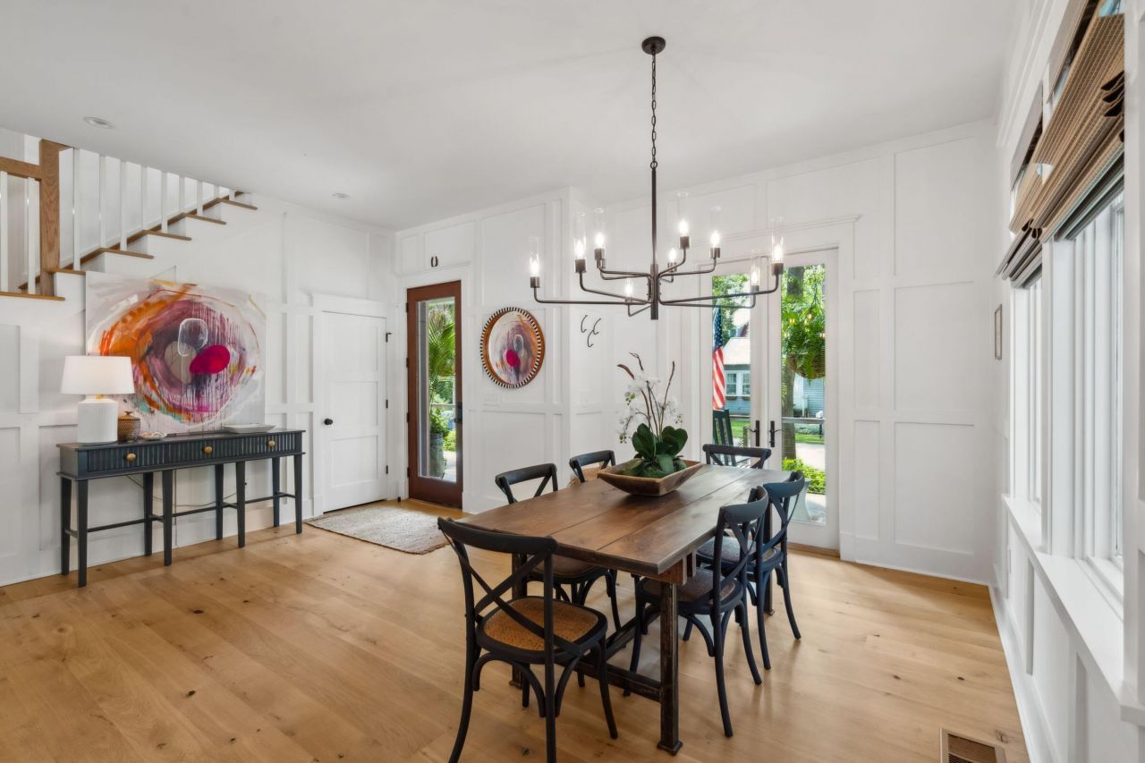 208 Mccormick Street Photo 7