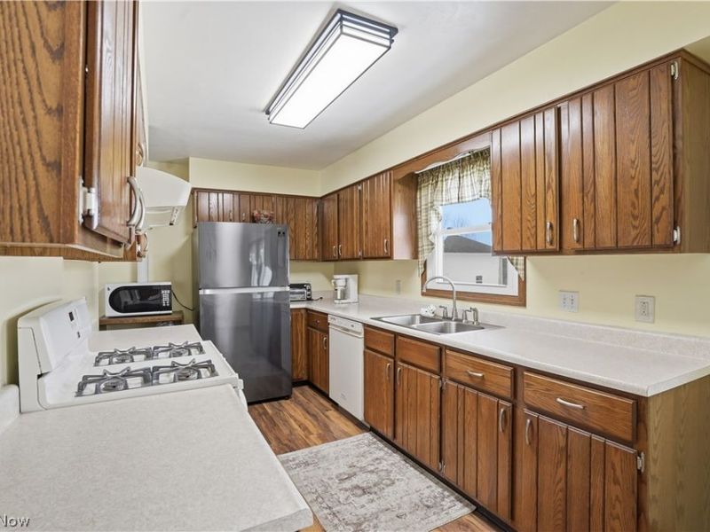 320 Musser Drive, Hopewell, OH 43746 Photo 11